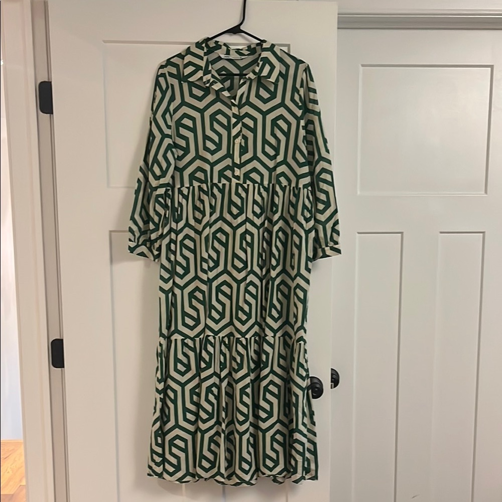 Zara Geometric Green and White Dress